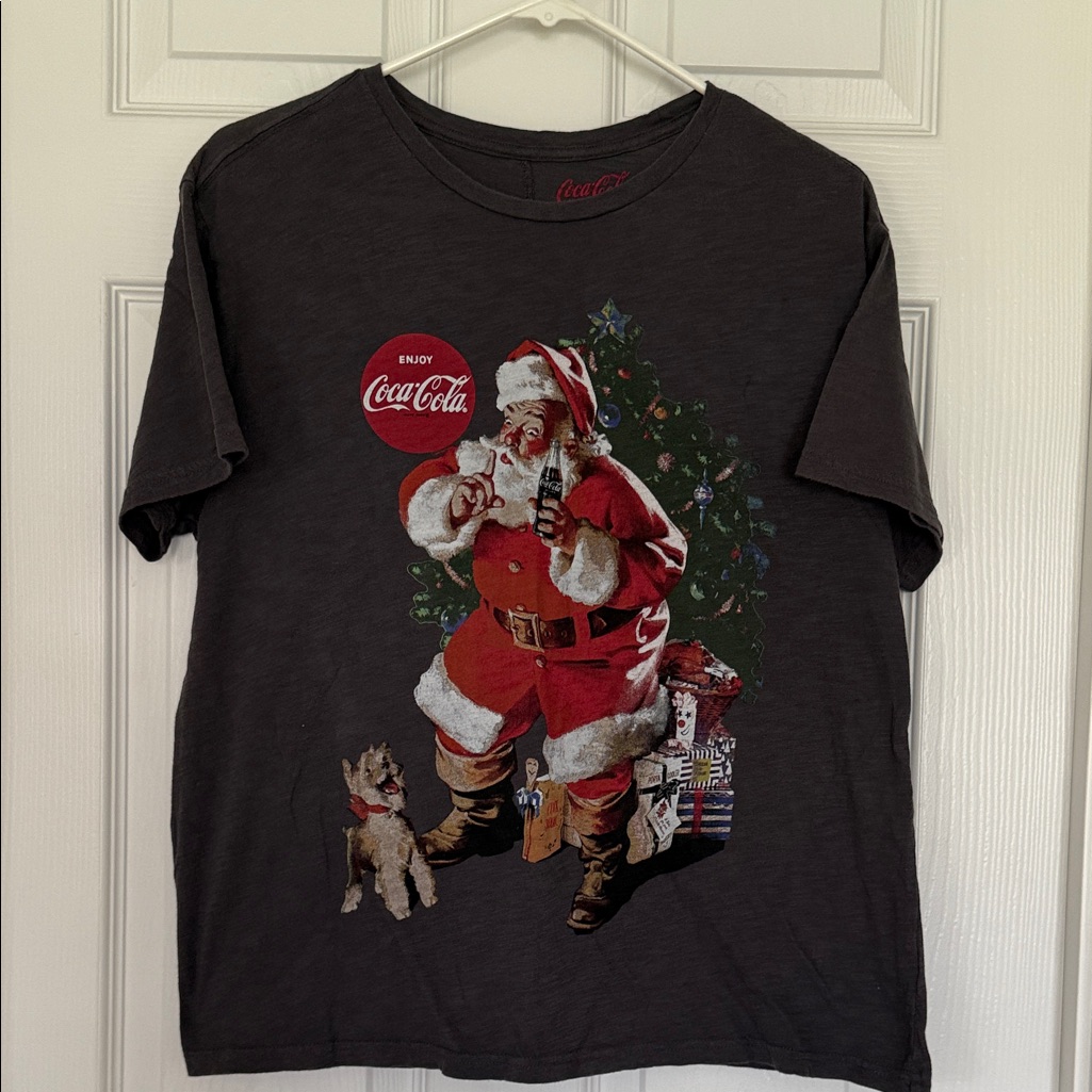 Lucky Brand Mens Christmas Coca Cola Teeshirt